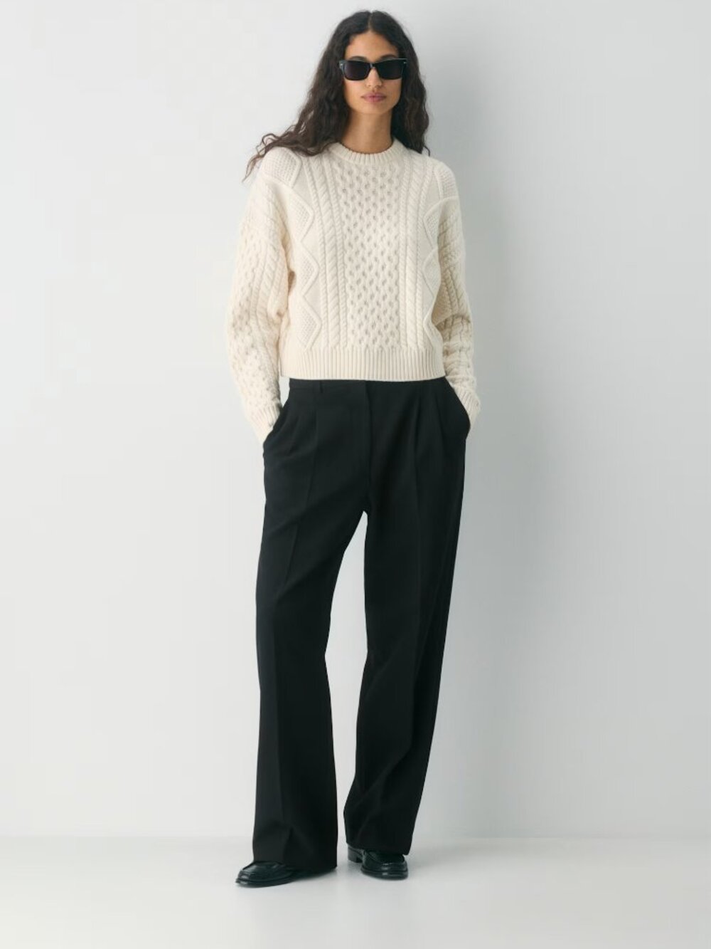 Artizia Sundays Best Heritage Crew Short Sweater, Light Cream, Size Small